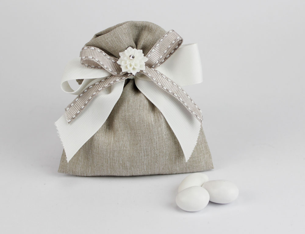 sacchetti e portaconfetti misti